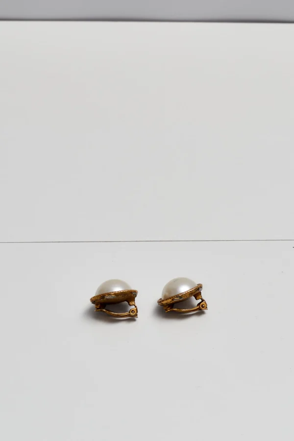 Vintage Pearl Clip-On Earrings - Image 3