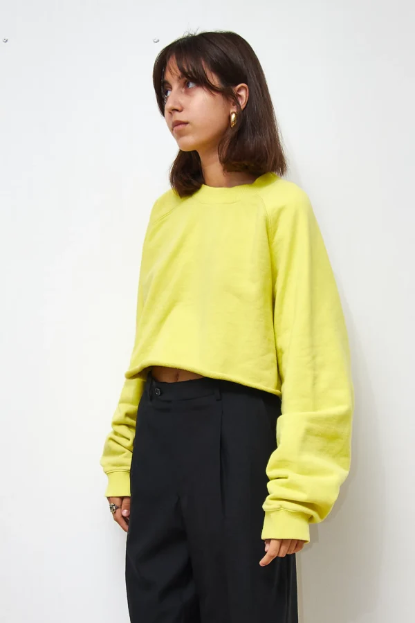 Cropped Cotton Top in Lime - Image 2