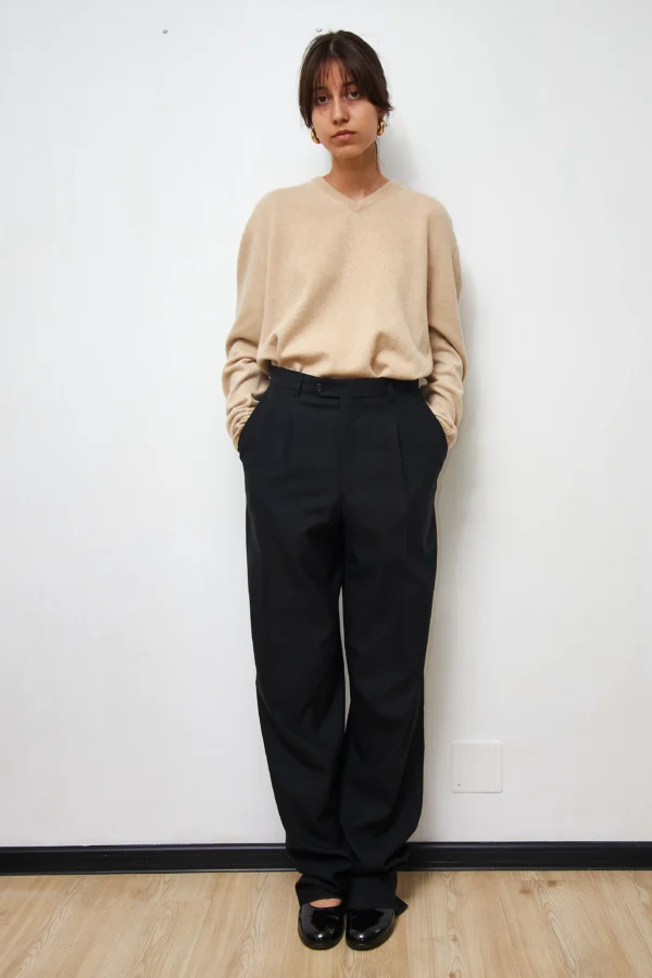 Christian Berg Cashmere V-neck in Beige - Image 5