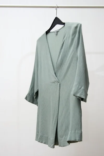COS Crinkled Shirt Mint