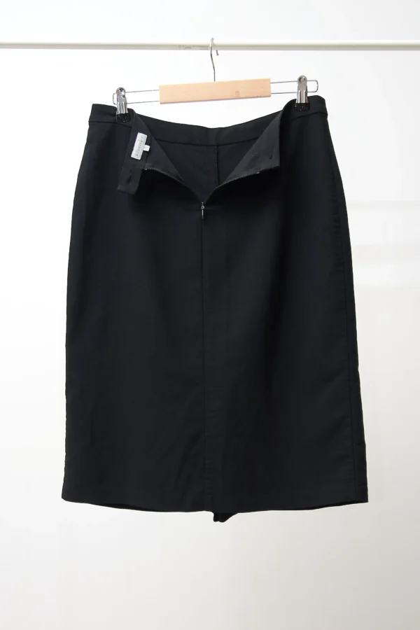 Vintage Black Skirt Classic - Image 3