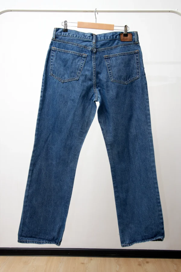Vintage GAP Easy Fit Jeans - Image 2